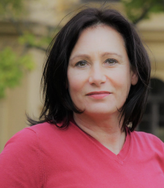 Angelika Zacek